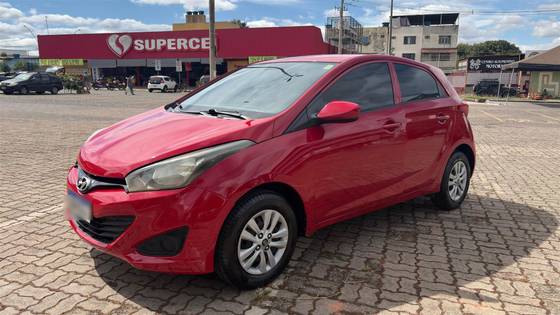 HYUNDAI HB20 1.0 COMFORT PLUS 12V FLEX 4P MANUAL HYUNDAI HB20 1.0 COMFORT PLUS 12V FLEX 4P MANUAL